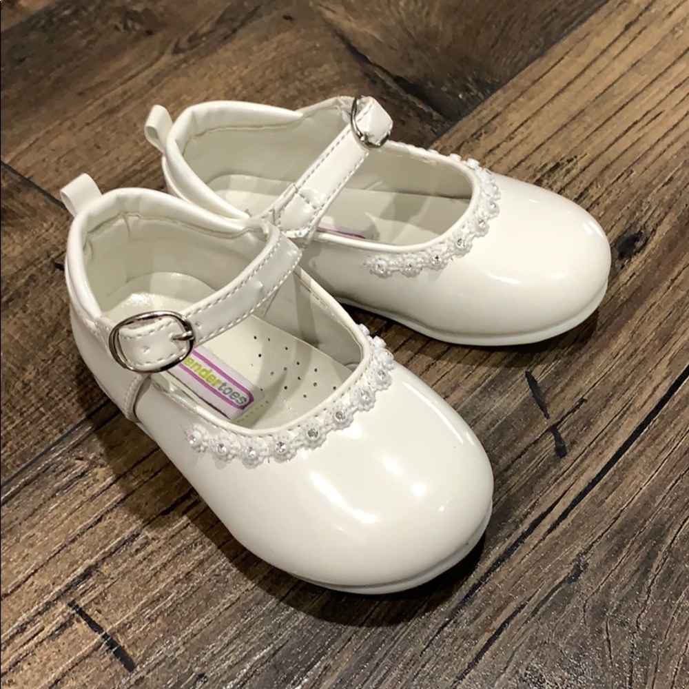 Little girls white dress shoes